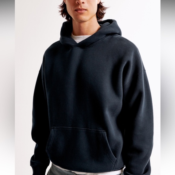 Essential Popover Hoodie - Picture 2 of 5